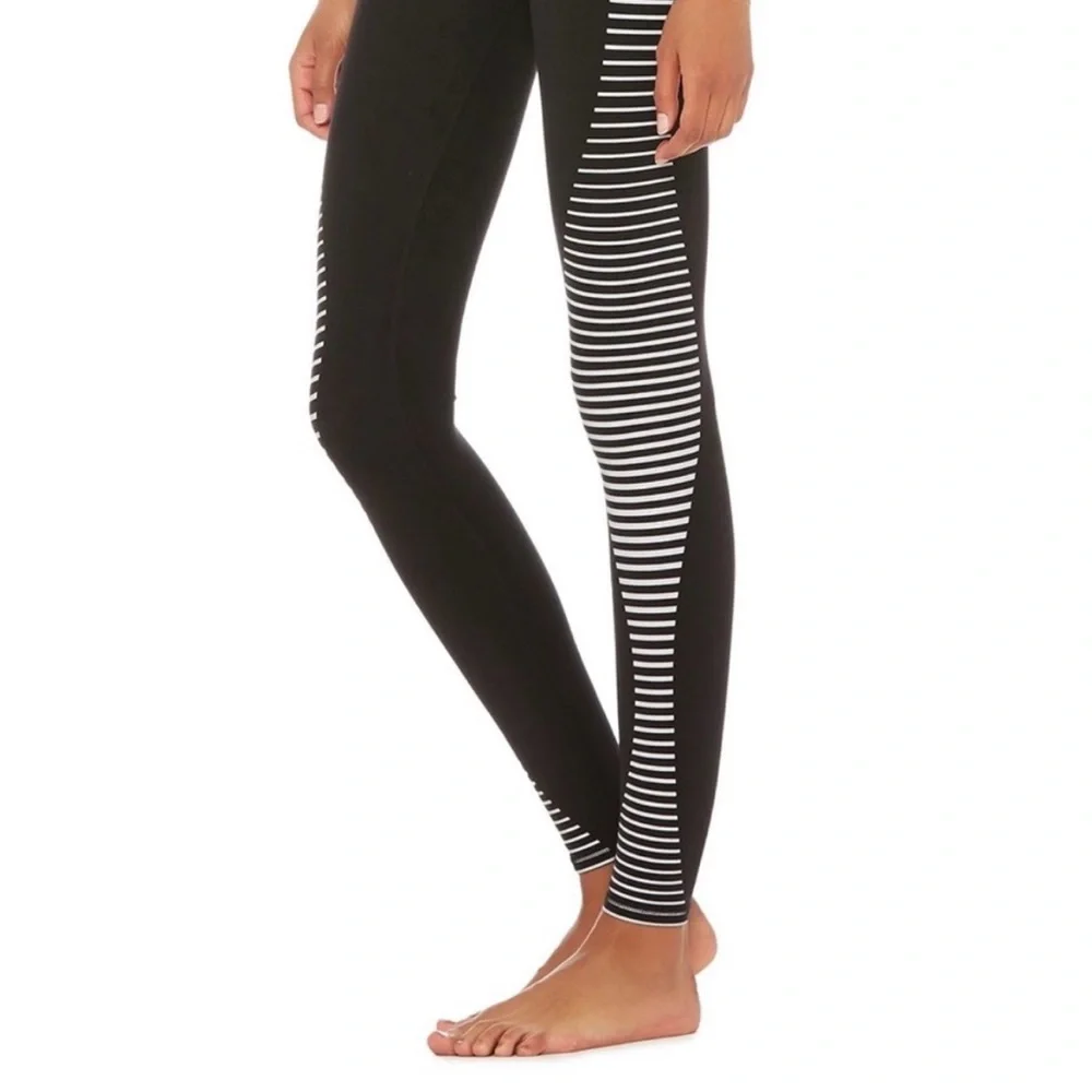 Alo Yoga Airbrush Leggings Black Reflector Size‎ Small Full Length